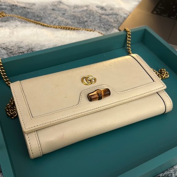 Gucci Handbags - Gucci Diana chain wallet with bamboo